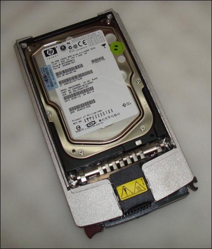 BF07299BC7 72.8GB, Ultra320, Non hot-plug, 15K, 68pin, 1-inch